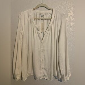 A New Day White Long Sleeve Buttoned Blouse